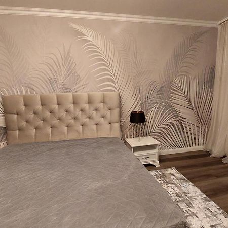 בראשוב Sunrise Tampa Residence מראה חיצוני תמונה