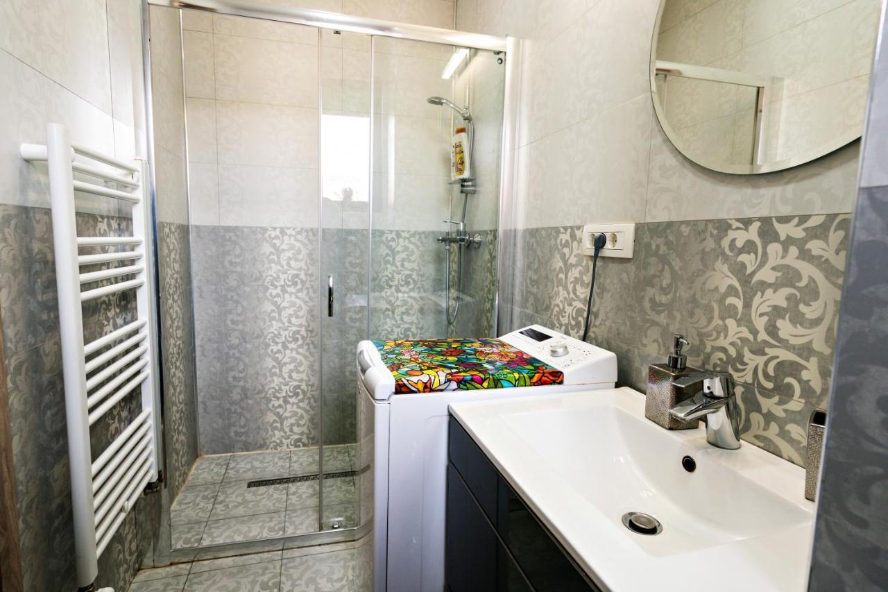 בראשוב Sunrise Tampa Residence מראה חיצוני תמונה