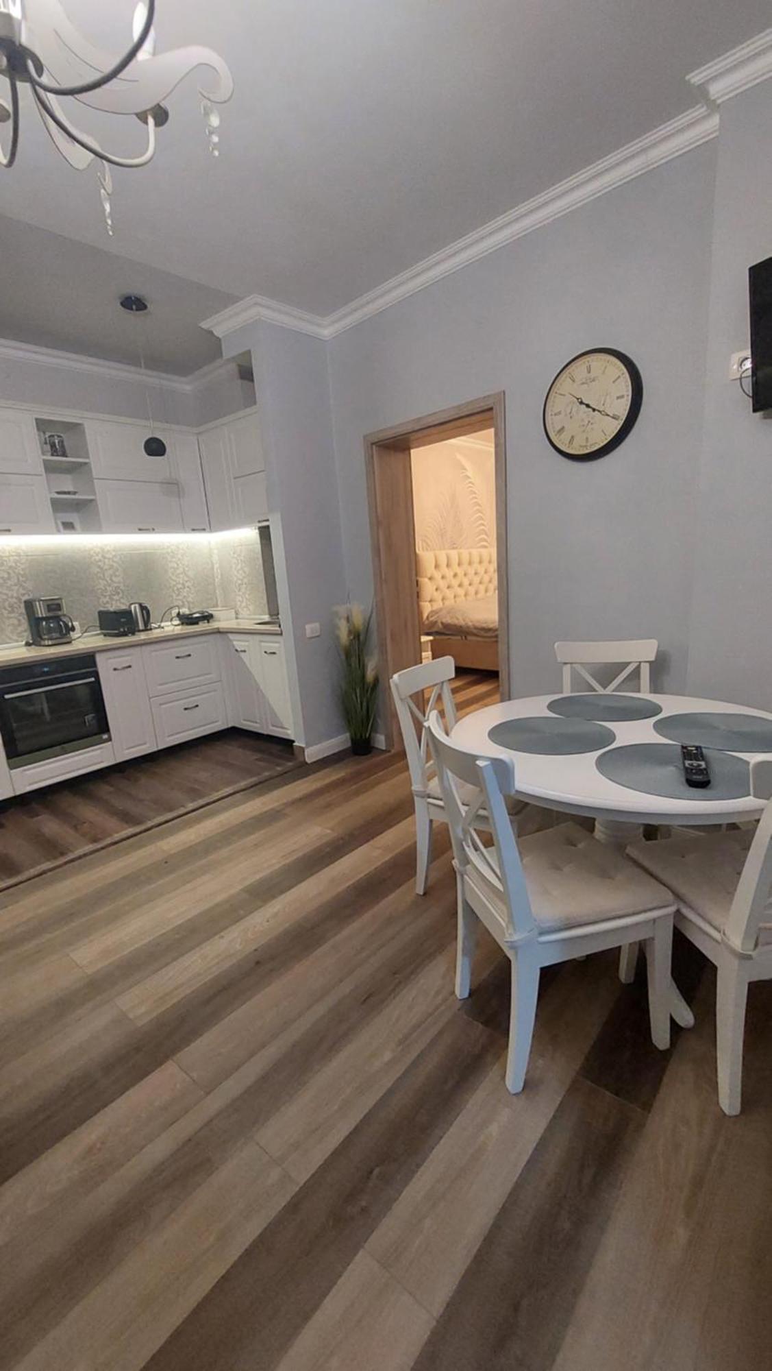בראשוב Sunrise Tampa Residence מראה חיצוני תמונה